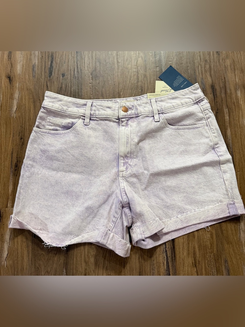 NWT Universal Threads Purple Wash Women's Lavender Denim Shorts Casual Beachy